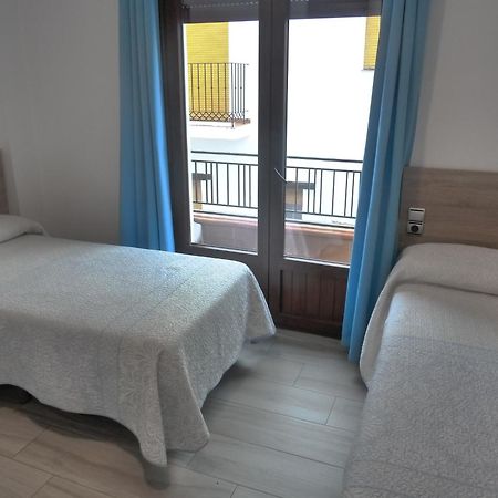 Hostal Casa Fermina- A 2 Horas De Las Pistas De Esqui Trevélez المظهر الخارجي الصورة